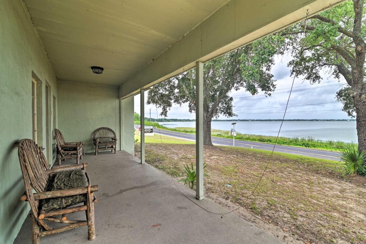 Pet-Friendly Auburndale House With Lake Views! Exteriör bild