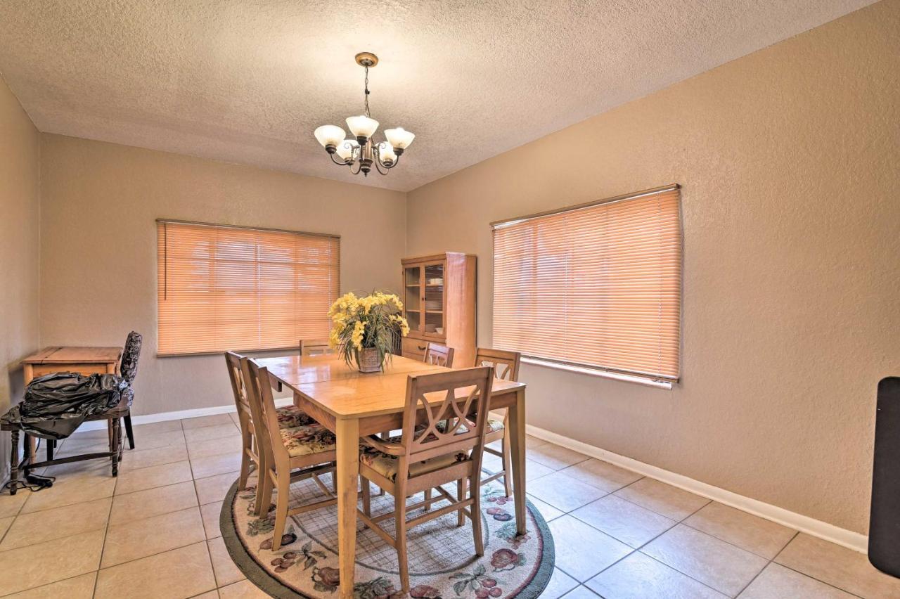Pet-Friendly Auburndale House With Lake Views! Exteriör bild