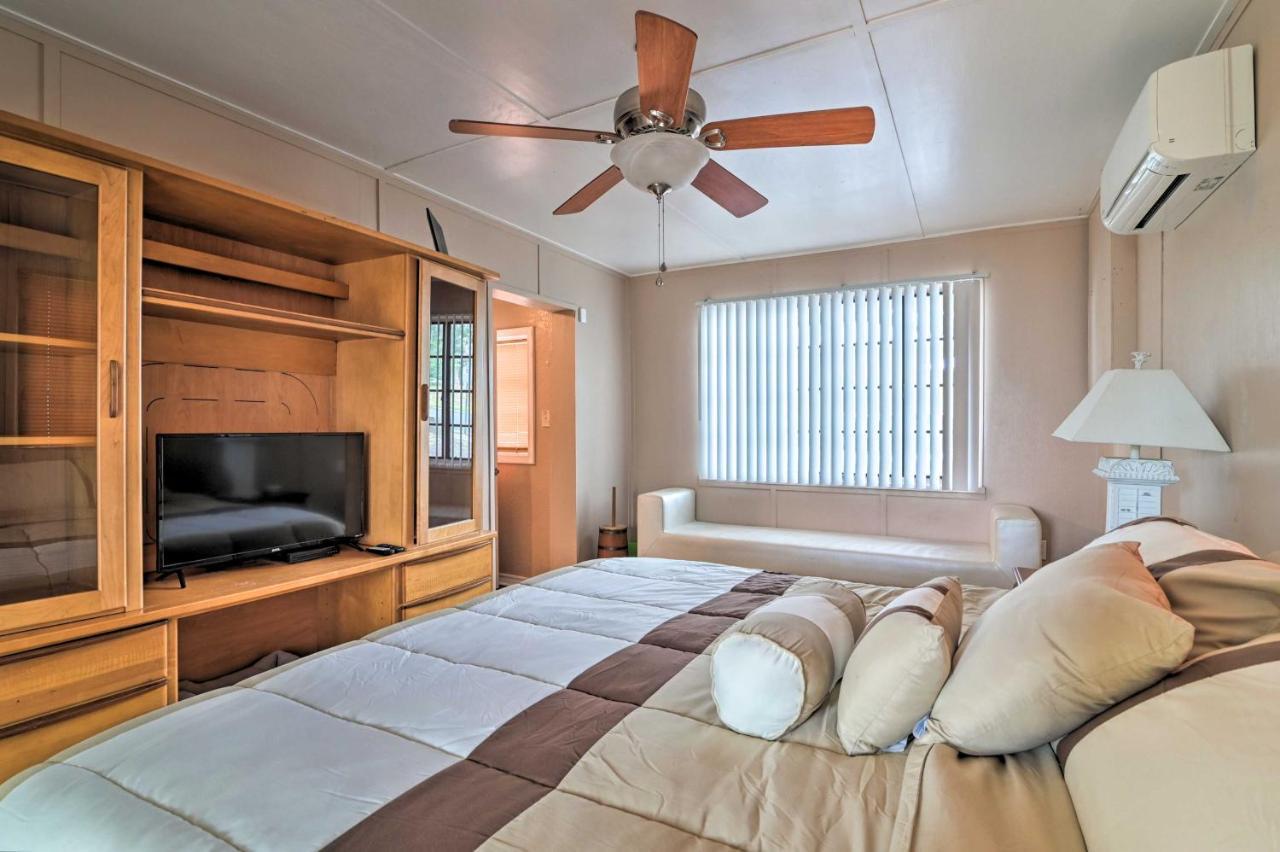 Pet-Friendly Auburndale House With Lake Views! Exteriör bild