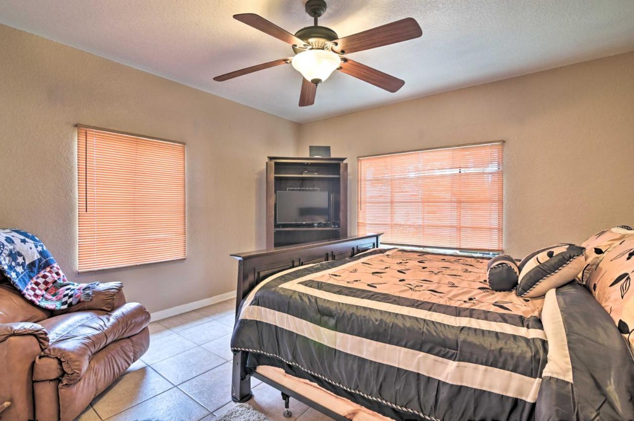 Pet-Friendly Auburndale House With Lake Views! Exteriör bild